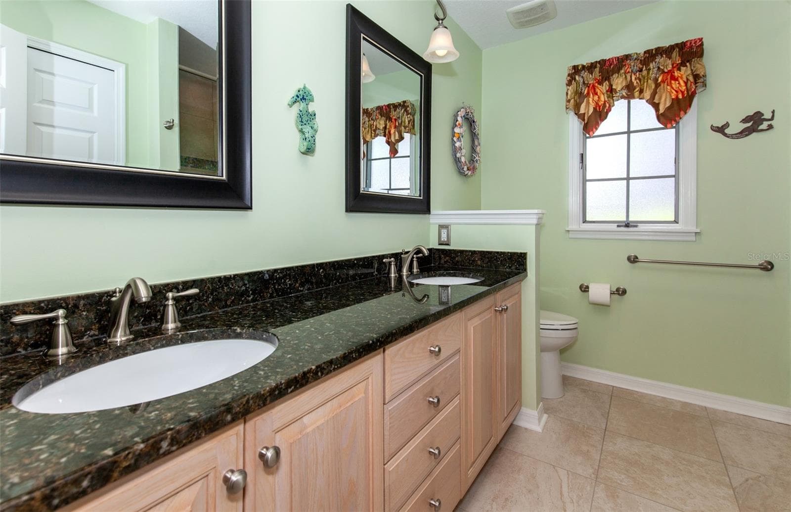 Guest bath - 810 CARNOUSTIE DR, VENICE