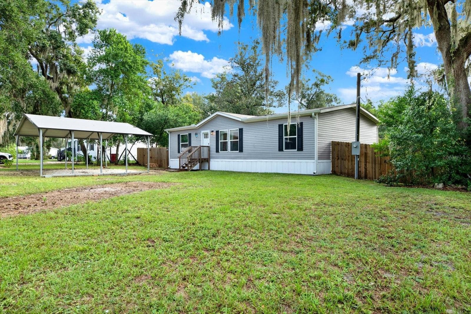 Manufactured Home at 2829 N LAKEFRONT DR, HERNANDO, photo 2 of 24