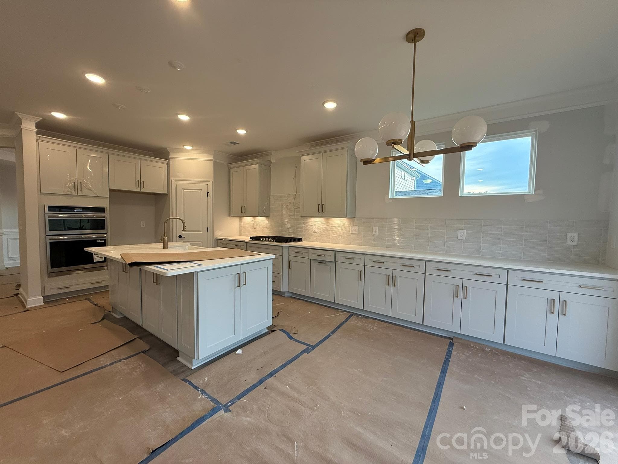 Kitchen and breakfast area - 4494 Blue Mound Court, Stanley