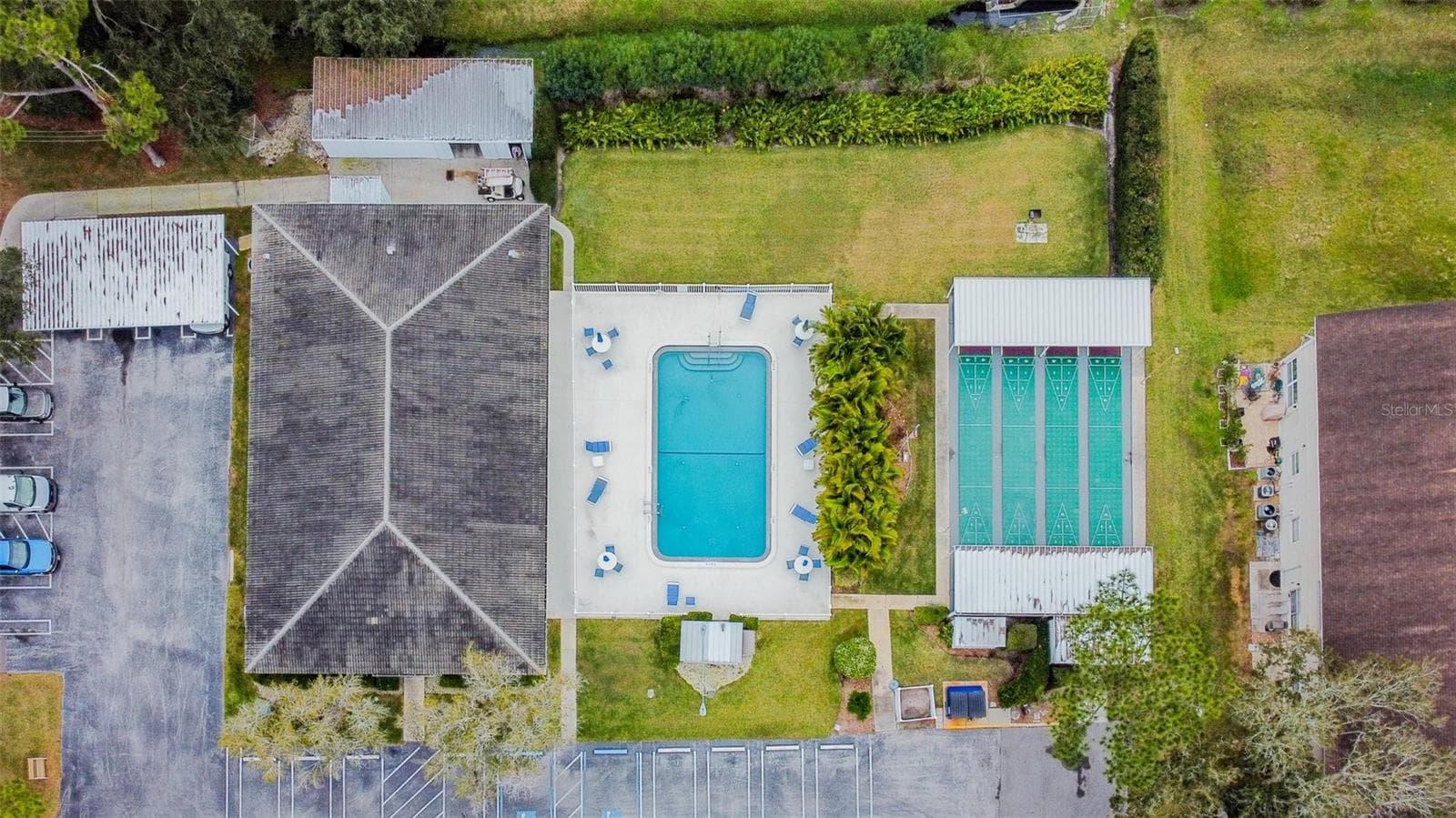 Clubhouse/Pool/Shuffleboard Court - 11200 102ND AVE #116, SEMINOLE