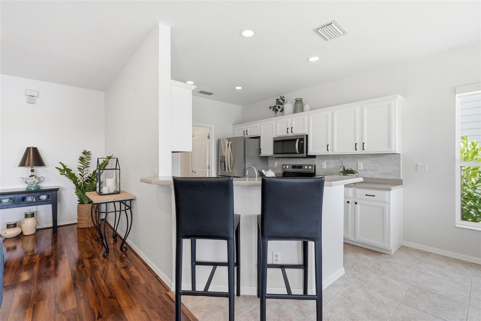 Single Family Residence at 8631 LAKE FRONT CT, PUNTA GORDA, photo 7 of 43