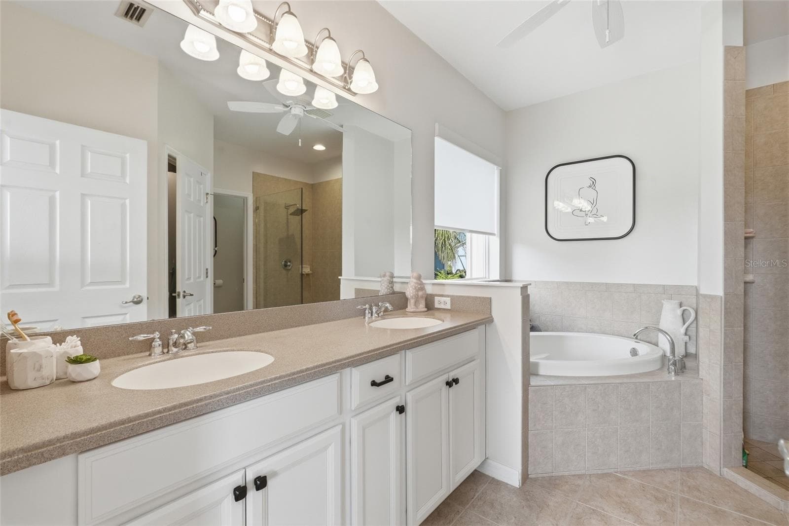 Single Family Residence at 8631 LAKE FRONT CT, PUNTA GORDA, photo 18 of 43
