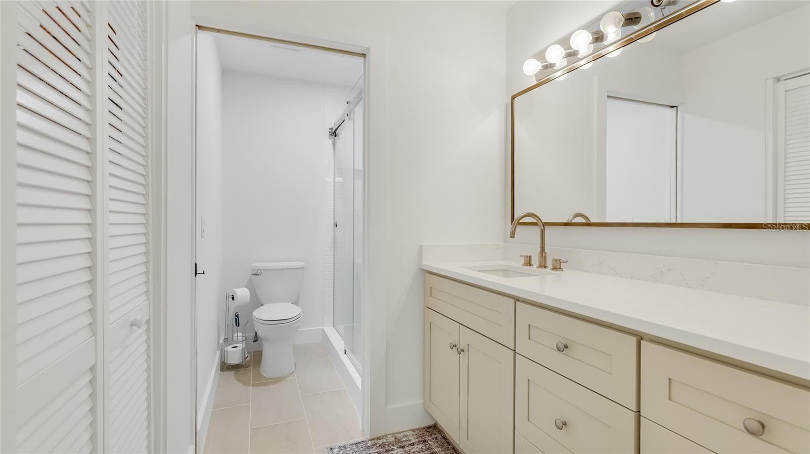 Condominium at 303 SPRINGDALE DR #303, BRADENTON, photo 17 of 24