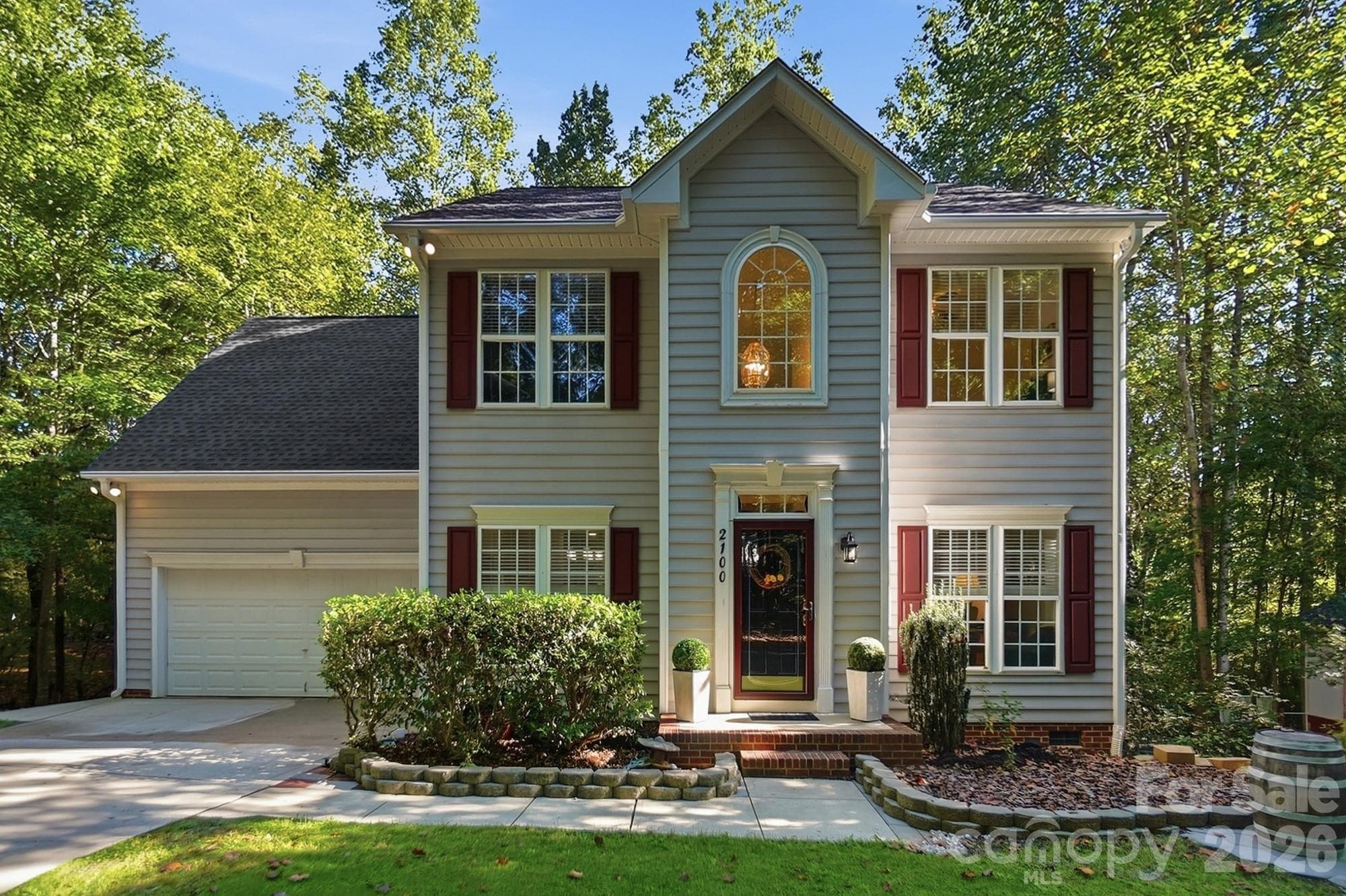 Single Family Residence at 2100 Pineapple Court, Matthews, photo 3 of 44