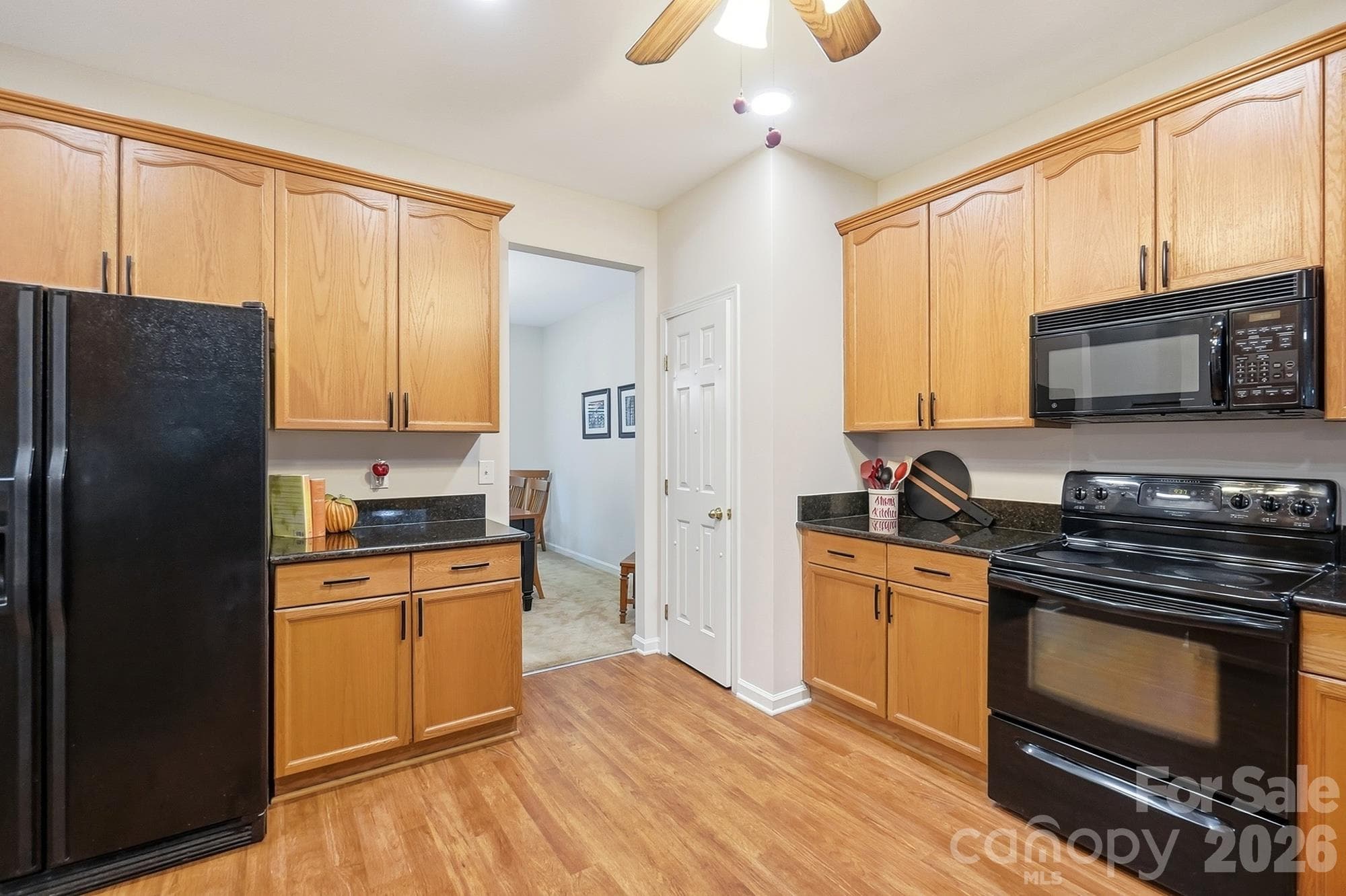 Single Family Residence at 2100 Pineapple Court, Matthews, photo 15 of 44