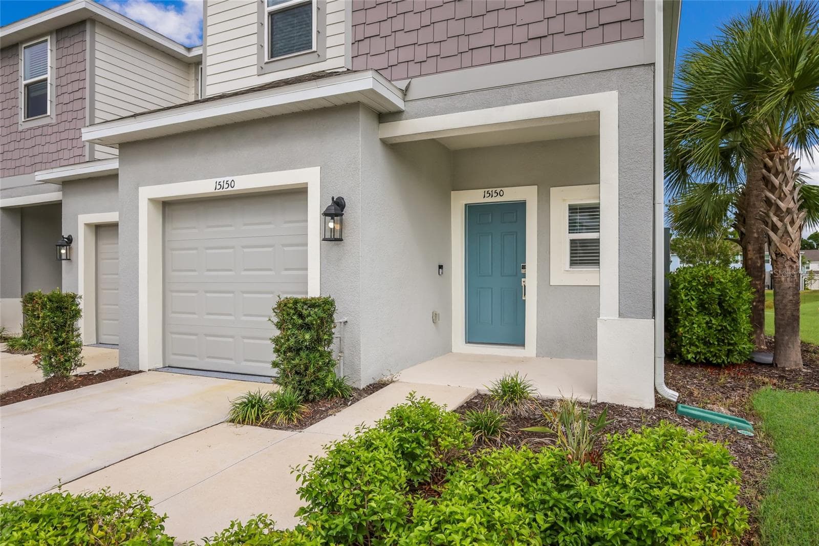 The front entry provides a warm entrance to welcome family and friends and has a soft and neutral color scheme perfect for Florida! The entry also includes a Ring doorbell as well as a keyless entry pad! - 15150 GINETTI ST, NOKOMIS