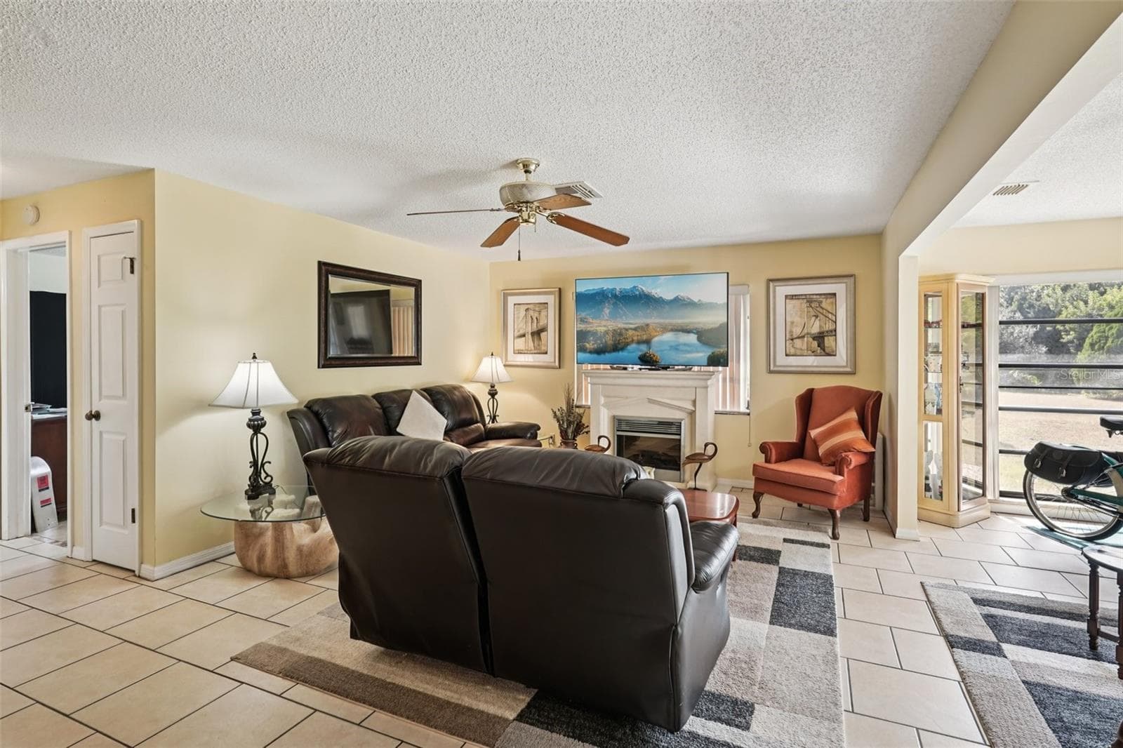Single Family Residence at 1805 NEW BEDFORD DR, SUN CITY CENTER, photo 4 of 54