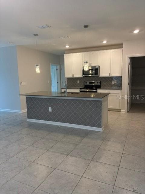 Single Family Residence at 1026 JOHN JACOB RD, DAVENPORT, photo 5 of 15