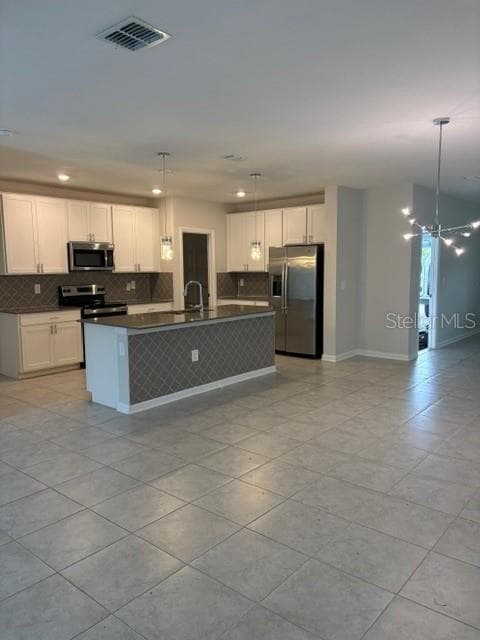 Single Family Residence at 1026 JOHN JACOB RD, DAVENPORT, photo 6 of 15