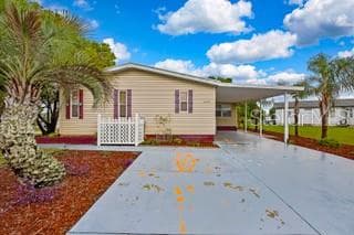 Manufactured Home at 15141 RIALTO AVE, BROOKSVILLE, photo 3 of 50