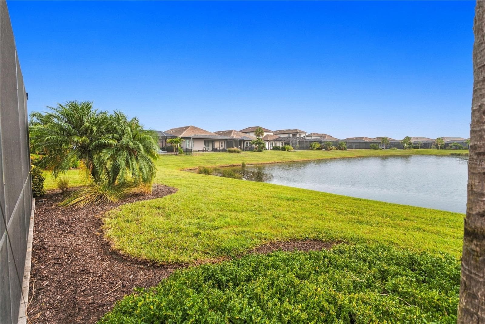 Single Family Residence at 4719 WINSOME WAY, LAKEWOOD RANCH, photo 24 of 84
