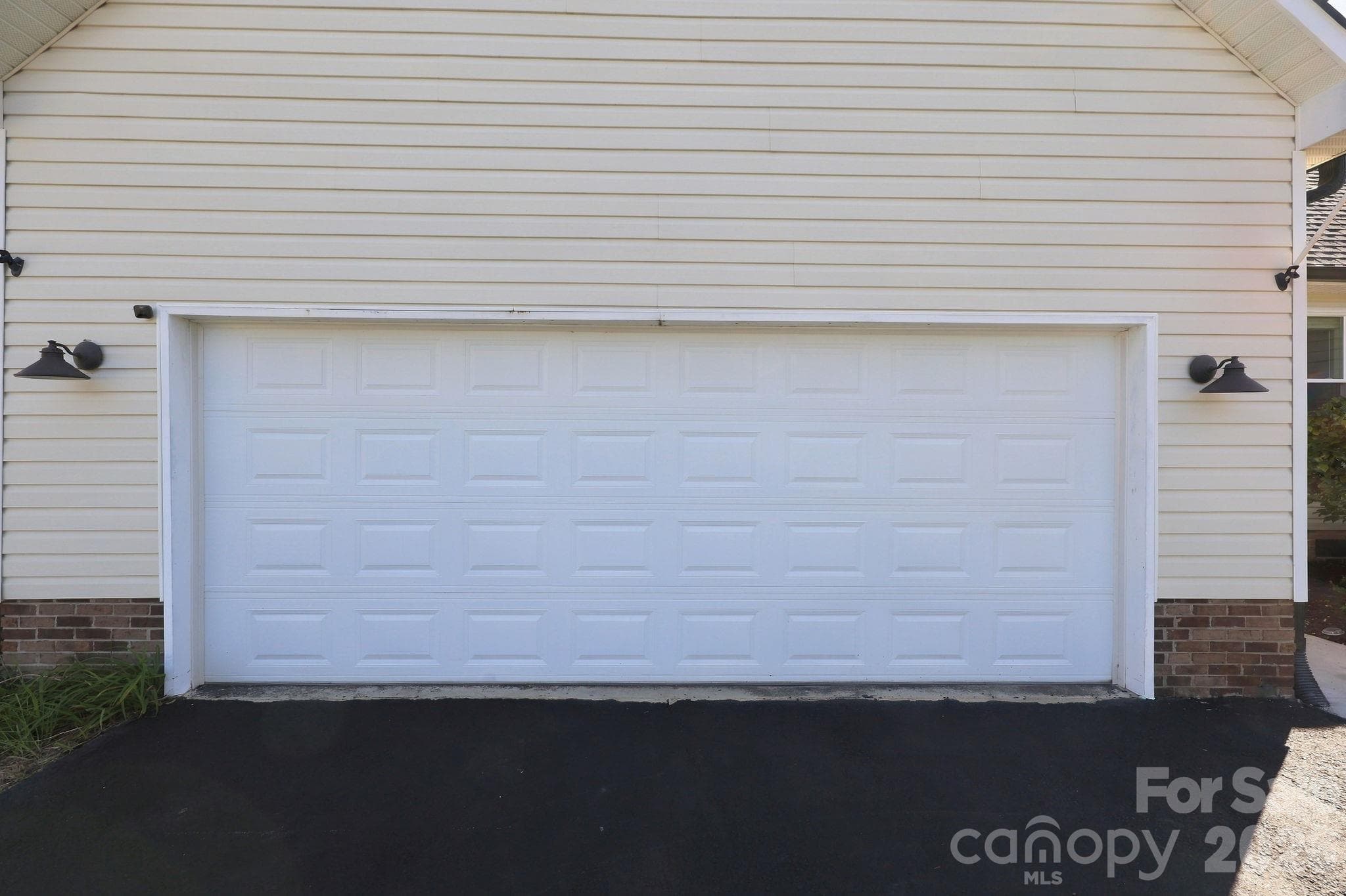 Single Family Residence at 245 Castle Keep Road, Salisbury, photo 38 of 48