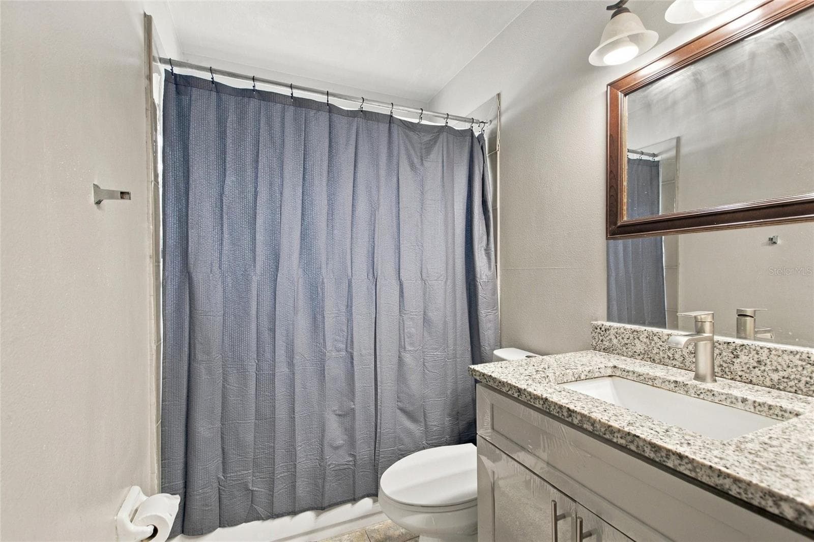 Single Family Residence at 298 INDIAN POINT CIR, KISSIMMEE, photo 22 of 43
