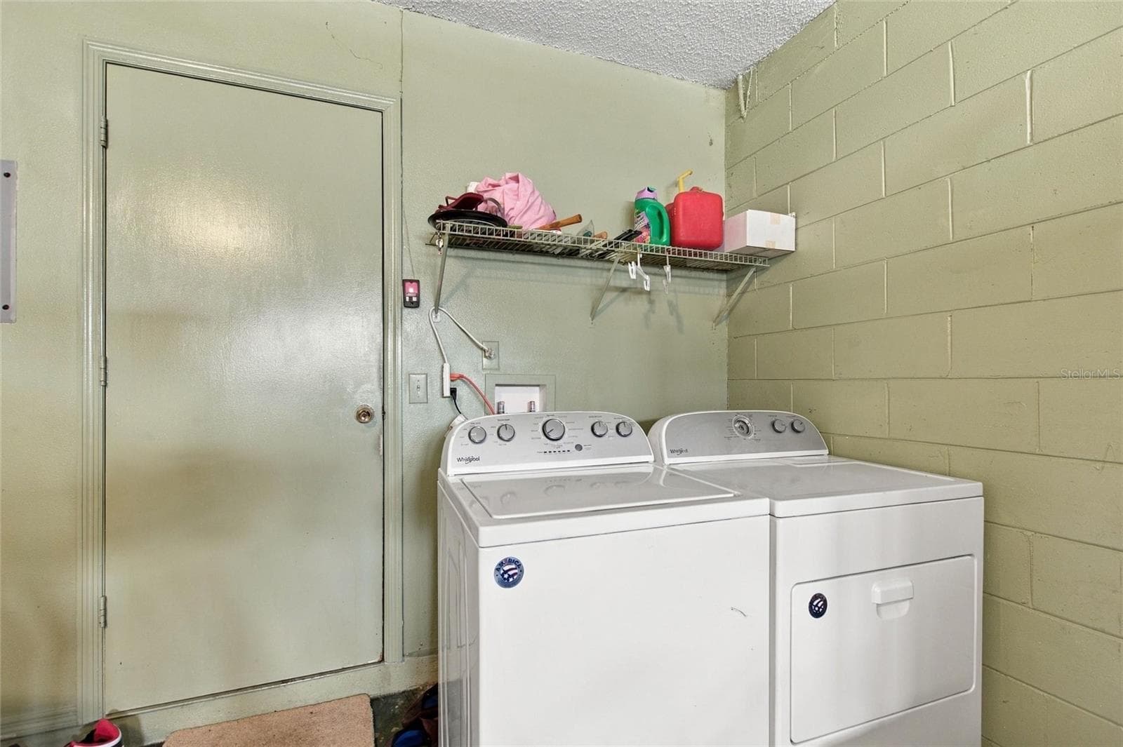 WASHER/DRYER IN GARAGE - 298 INDIAN POINT CIR, KISSIMMEE