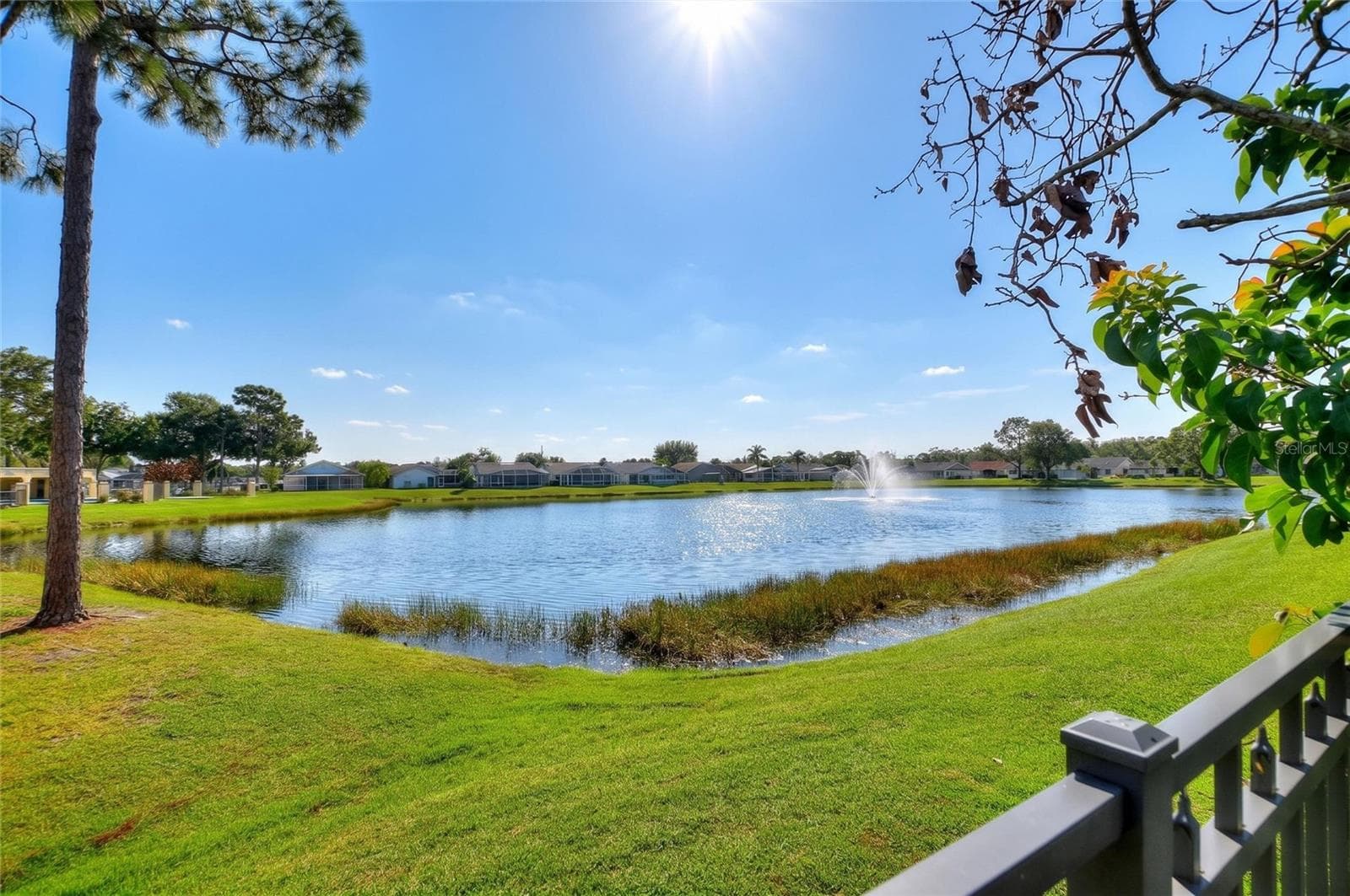PREMIUM WATER VIEW - 298 INDIAN POINT CIR, KISSIMMEE