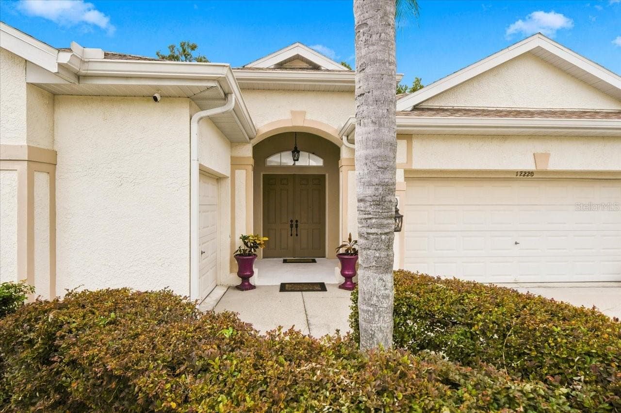 Single Family Residence at 12220 WOODLANDS CIR, DADE CITY, photo 3 of 67