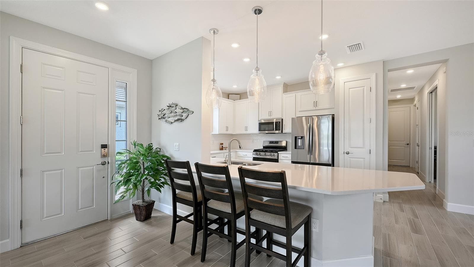 Single Family Residence at 3007 TRAMONTO CT, BRADENTON, photo 10 of 90