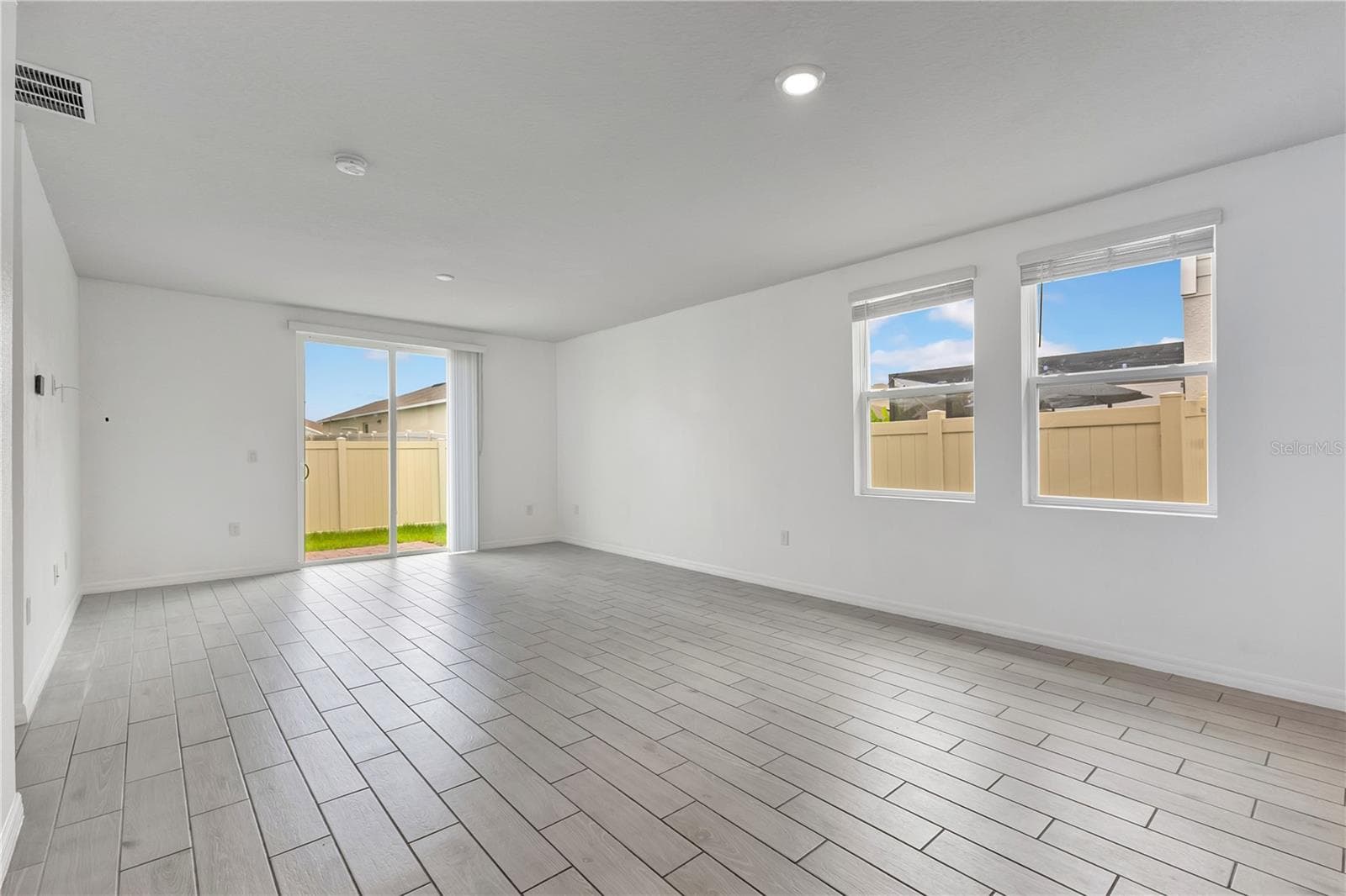 Single Family Residence at 1831 CARNOSTIE RD, WINTER HAVEN, photo 5 of 34