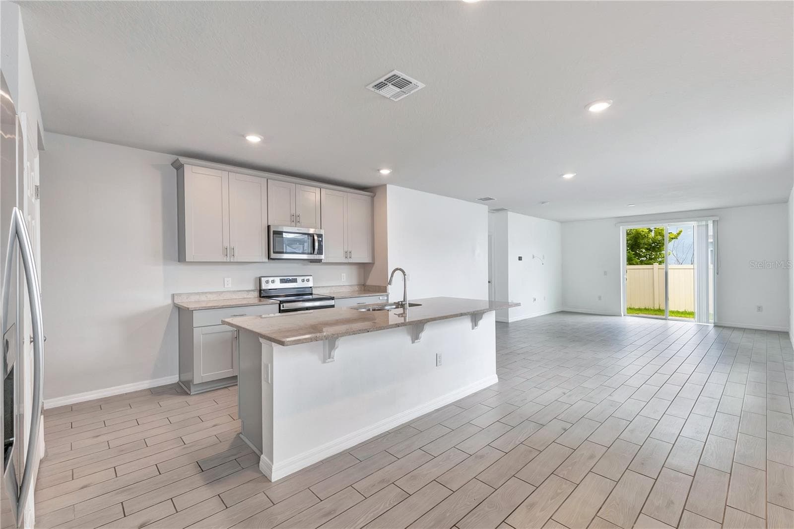 Single Family Residence at 1831 CARNOSTIE RD, WINTER HAVEN, photo 8 of 34