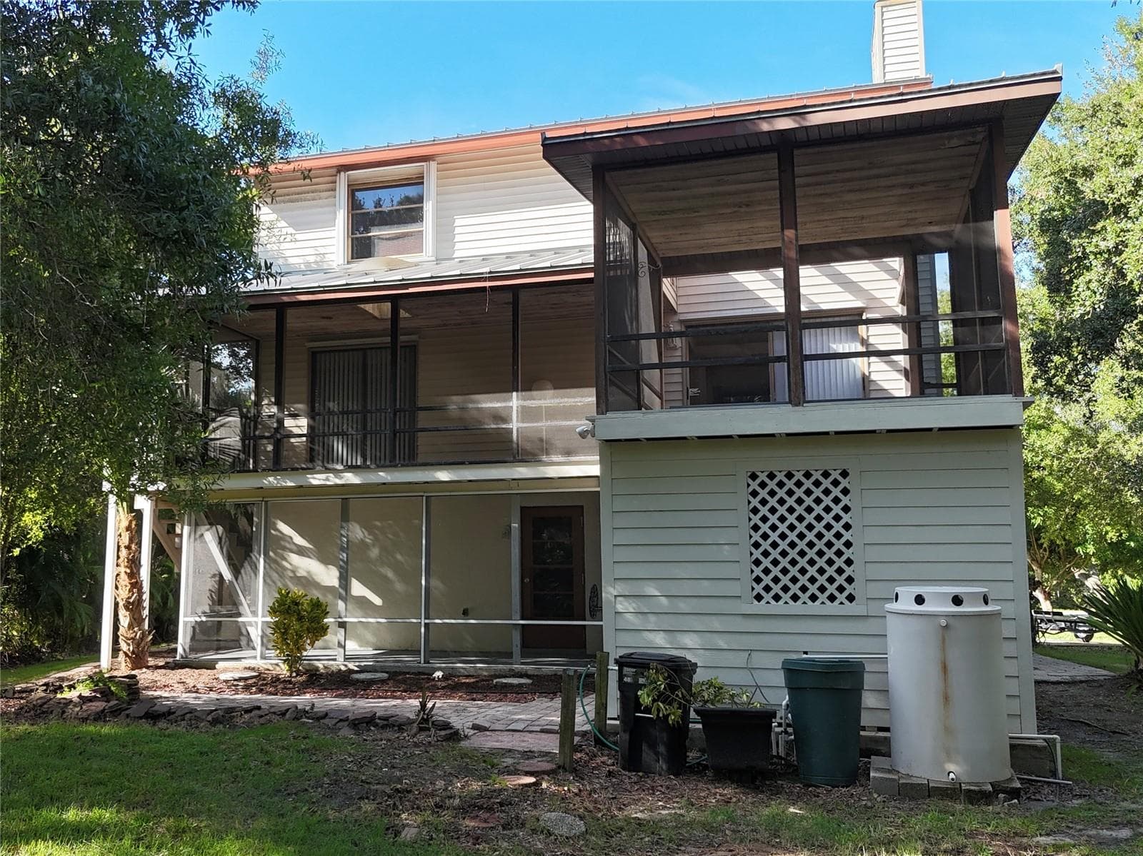 Single Family Residence at 603 LAUREL RD W, NOKOMIS, photo 9 of 11