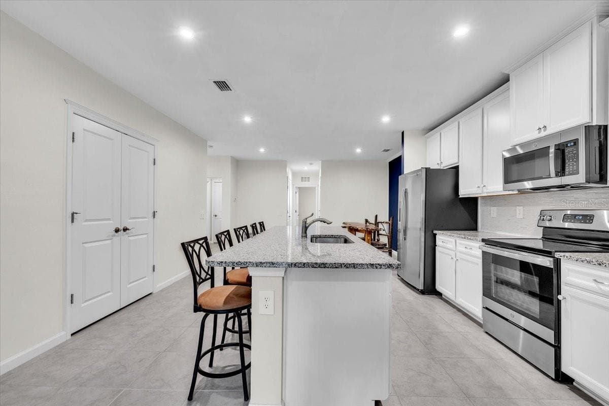 Villa at 1808 W PALMS DR, PORT CHARLOTTE, photo 10 of 42
