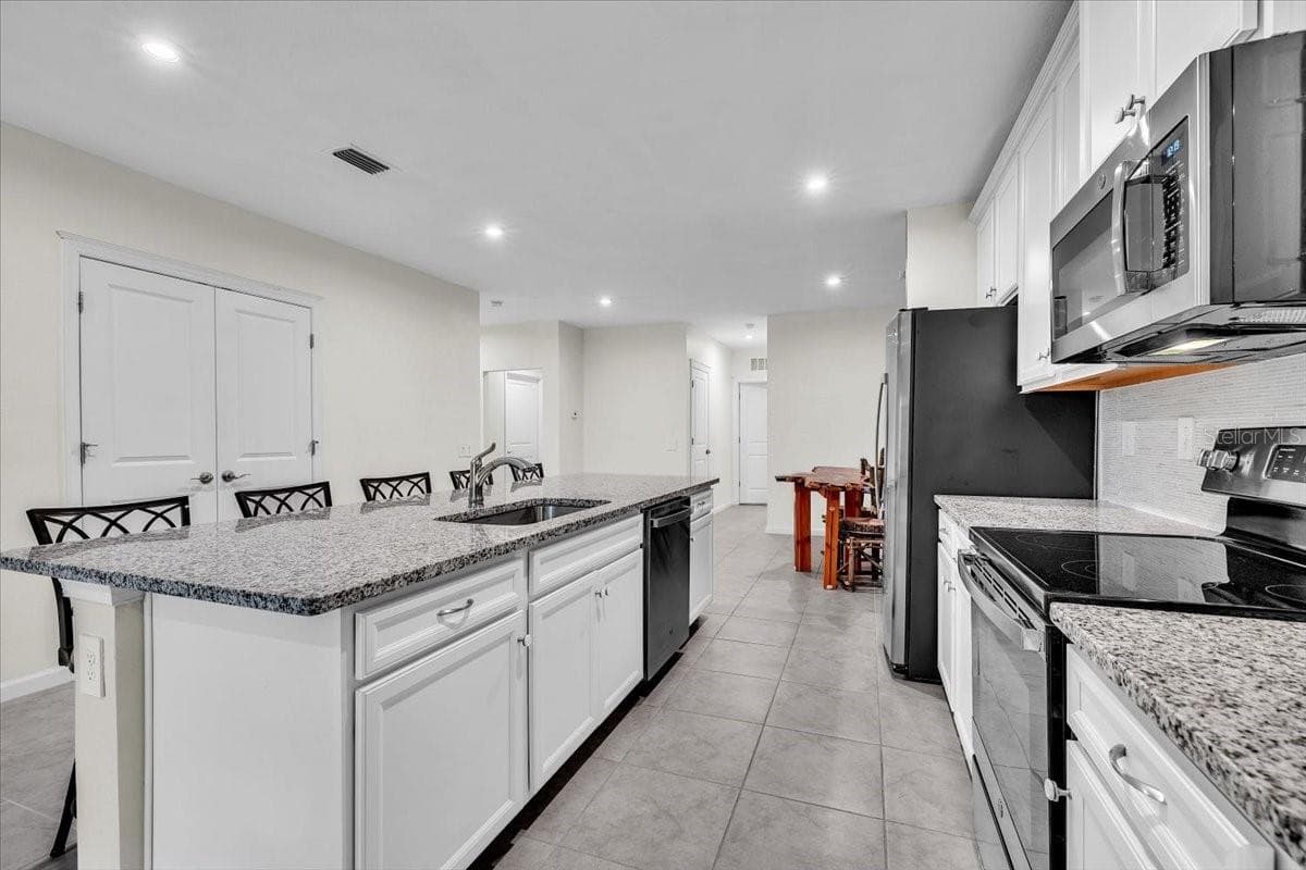 Villa at 1808 W PALMS DR, PORT CHARLOTTE, photo 11 of 42