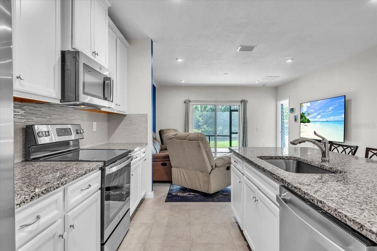 Villa at 1808 W PALMS DR, PORT CHARLOTTE, photo 15 of 42