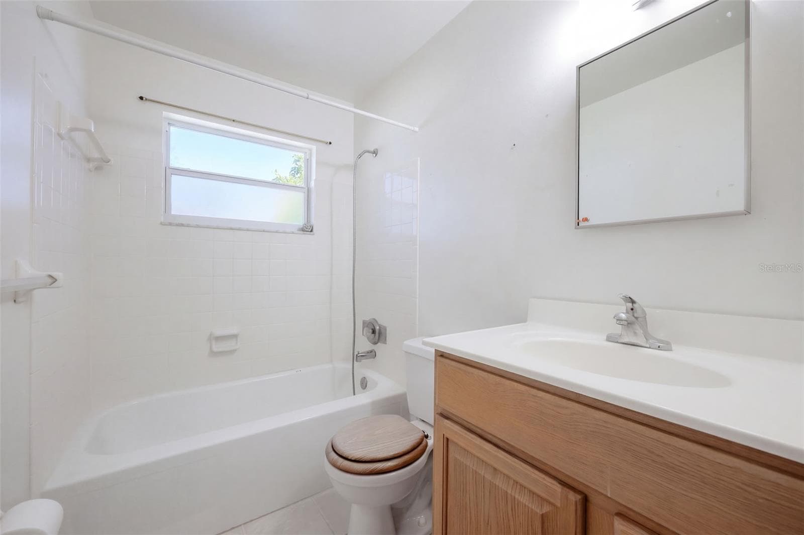 Full Bathroom - 6657 GUNNELL CT, ORLANDO