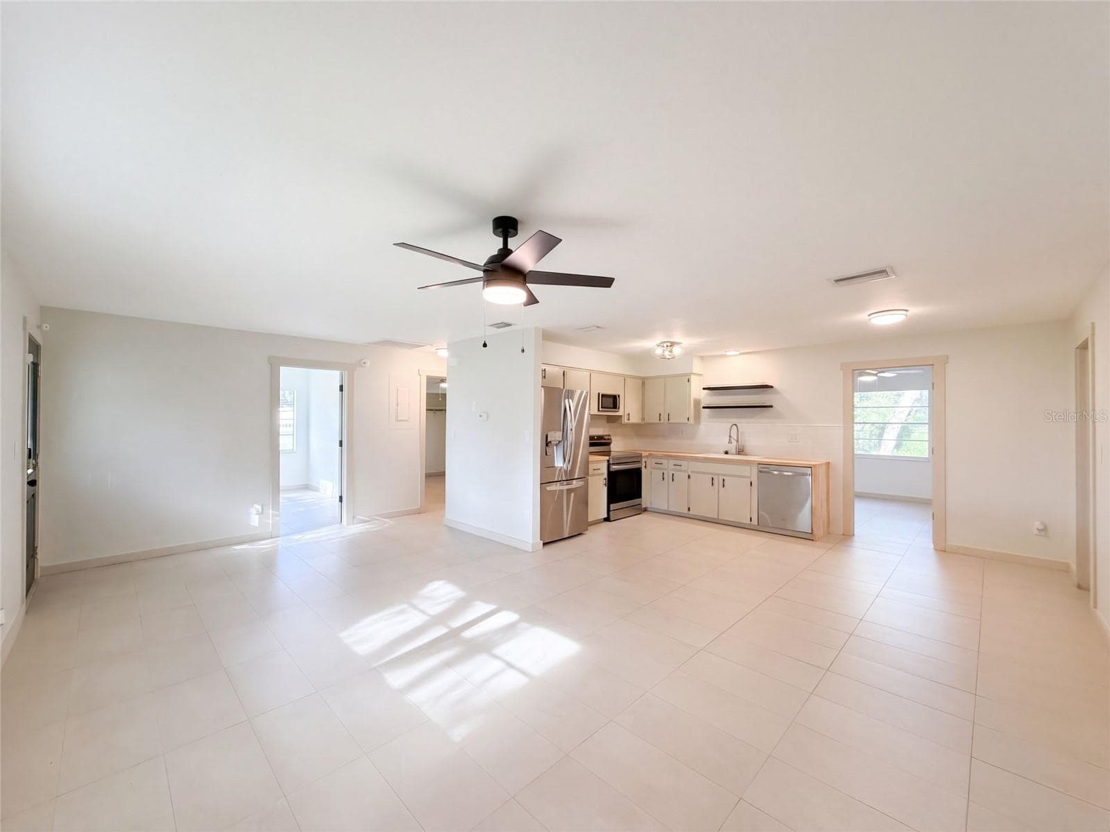 Single Family Residence at 34390 ORCHID PKWY, DADE CITY, photo 3 of 14