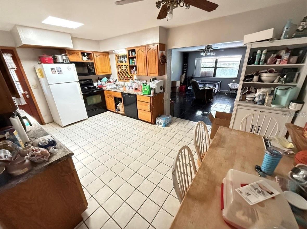 Single Family Residence at 460 W PIERCE ST, LAKE ALFRED, photo 8 of 21