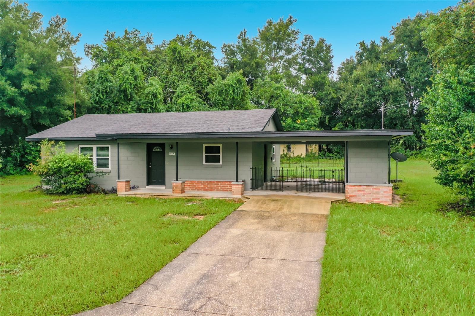 Single Family Residence at 5134 EAGLES NEST RD, FRUITLAND PARK, photo 3 of 43
