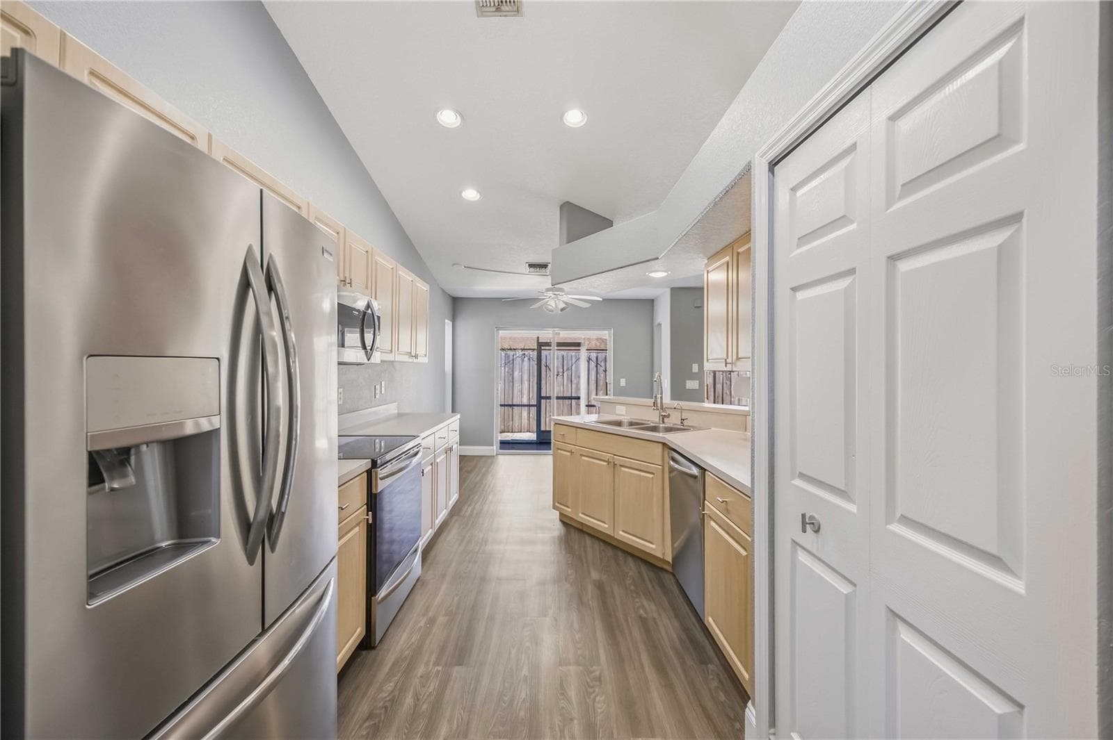 Single Family Residence at 2671 SERPULA RD, VENICE, photo 19 of 60