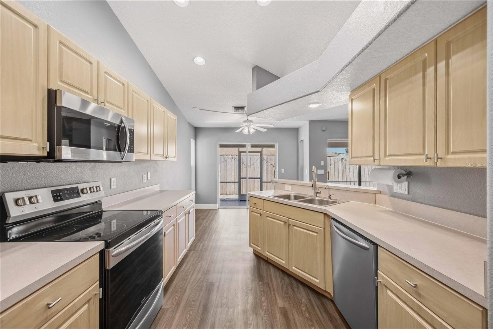 Single Family Residence at 2671 SERPULA RD, VENICE, photo 20 of 60