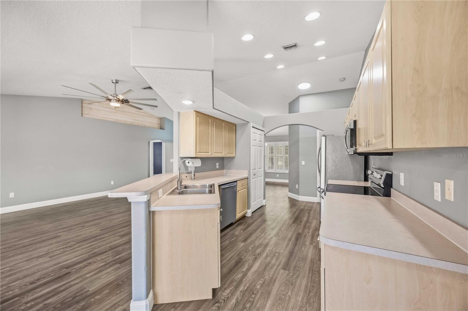 Single Family Residence at 2671 SERPULA RD, VENICE, photo 22 of 60