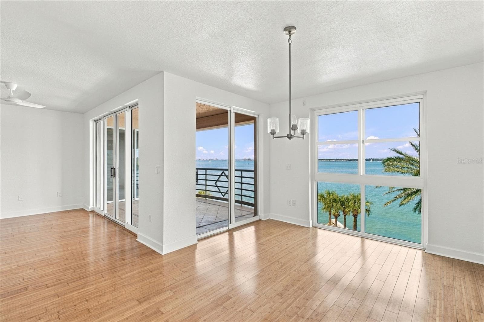 Living/Dining Room - 4993 BACOPA LN S #304, ST PETERSBURG
