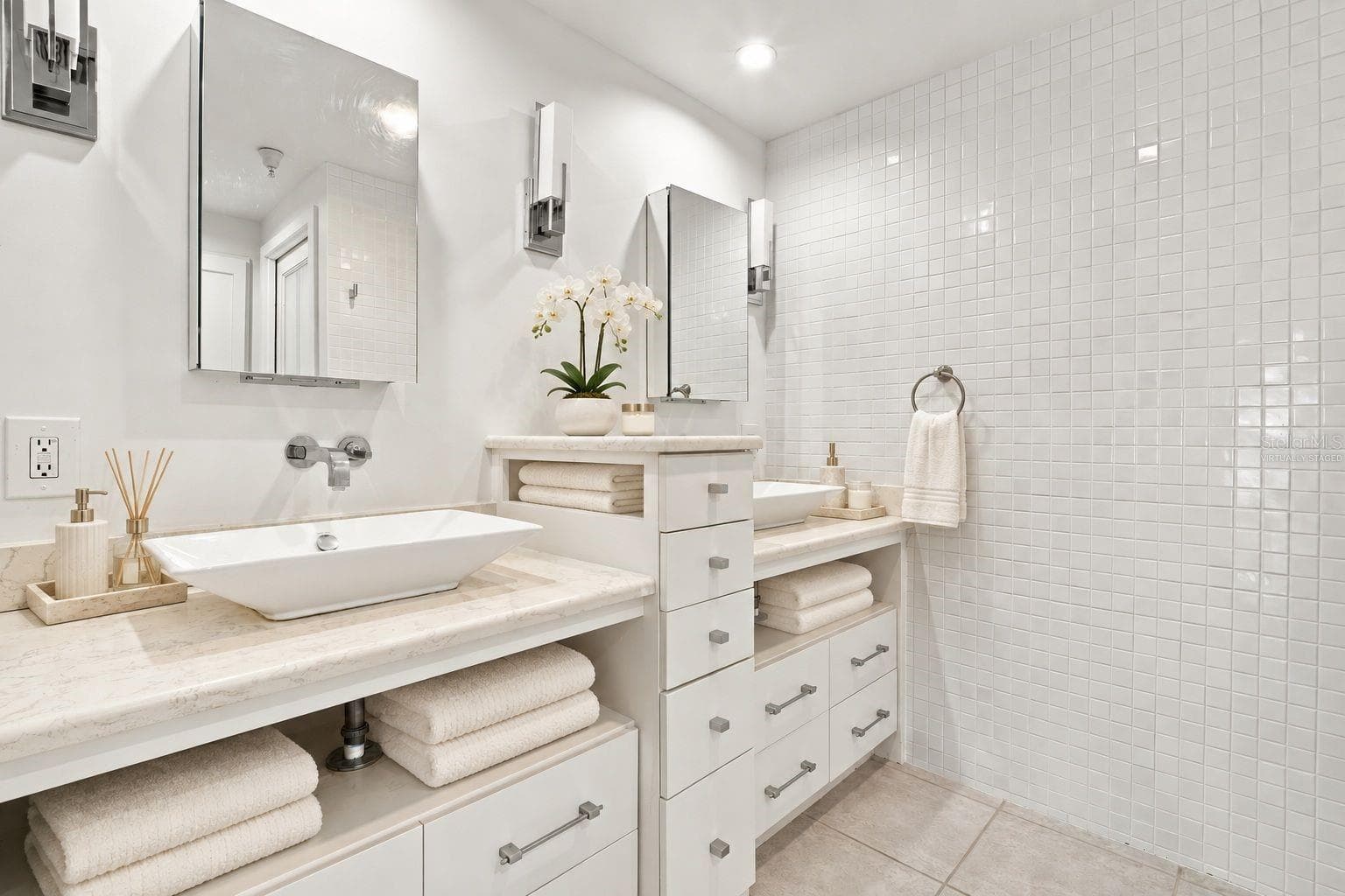 Primary Bathroom virtually staged - 4993 BACOPA LN S #304, ST PETERSBURG