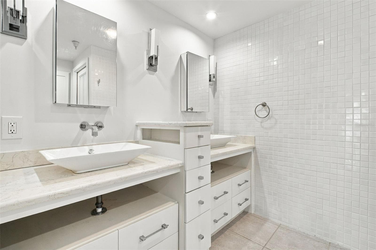 Primary bathroom - 4993 BACOPA LN S #304, ST PETERSBURG