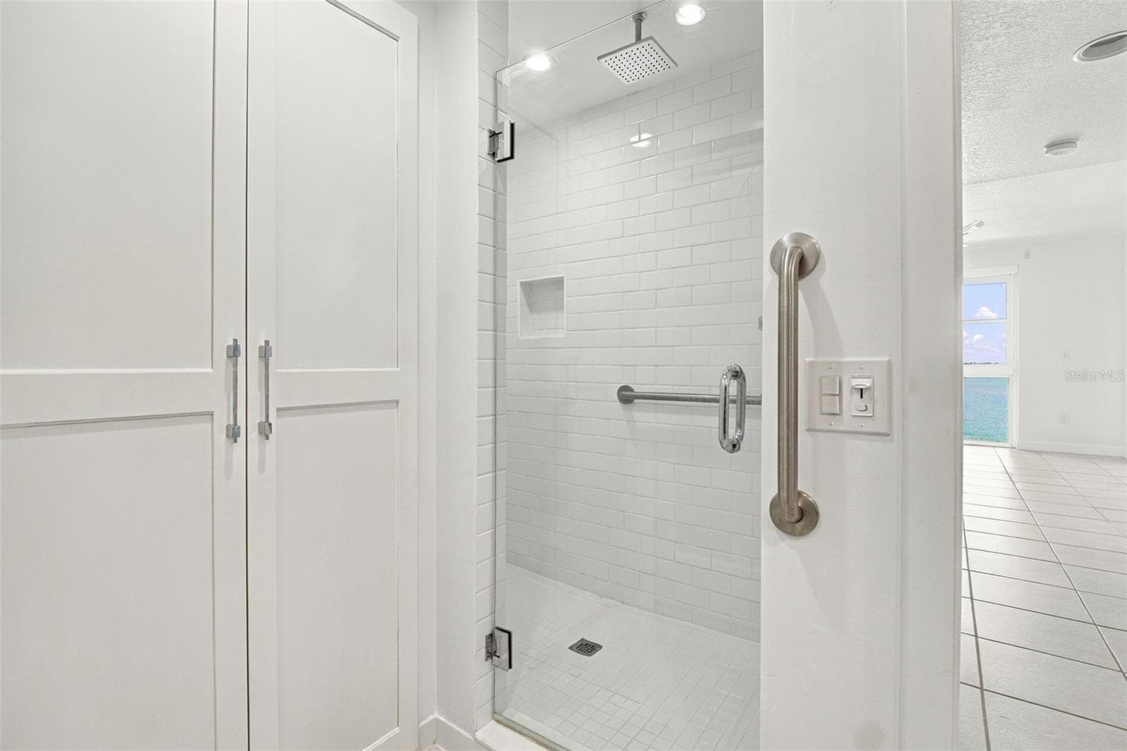 Primary Bathroom - 4993 BACOPA LN S #304, ST PETERSBURG