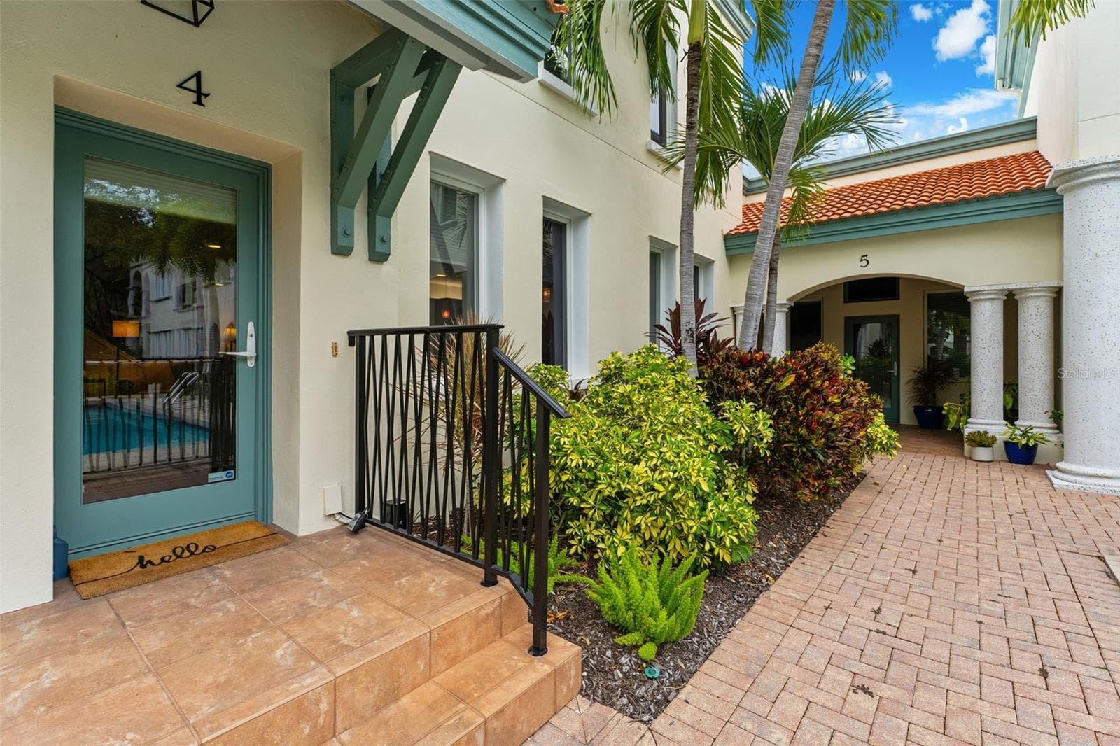 Townhouse at 1685 LAUREL ST #4, SARASOTA, photo 3 of 44