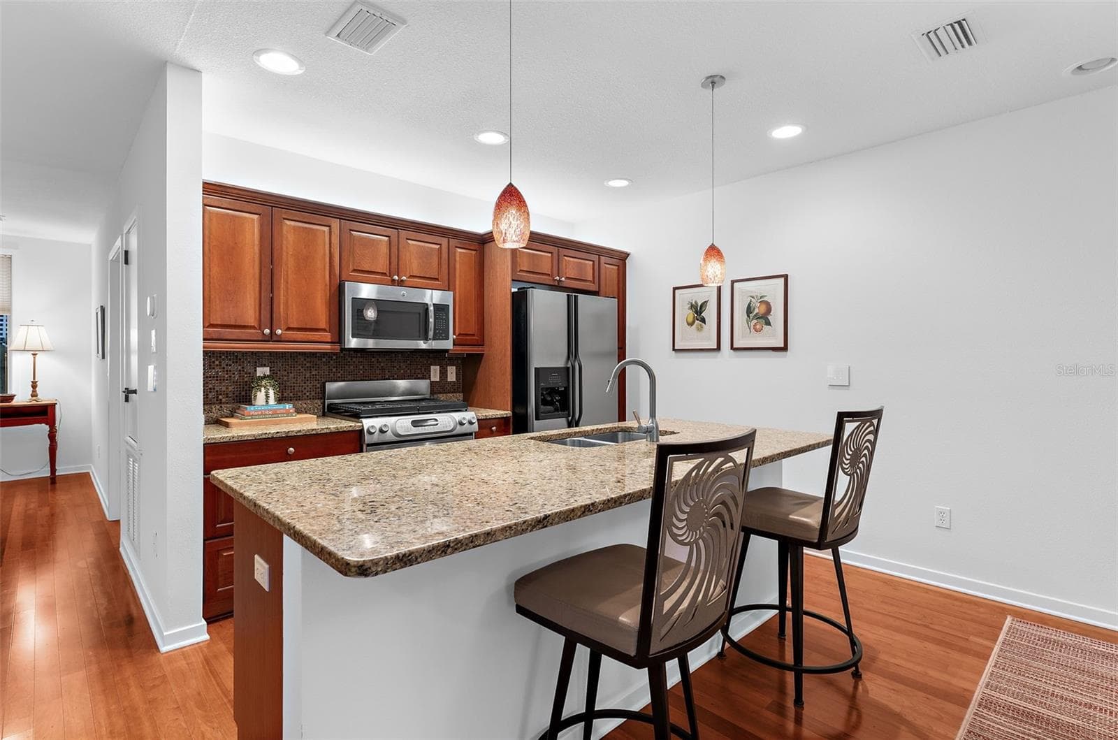 Townhouse at 1685 LAUREL ST #4, SARASOTA, photo 7 of 44