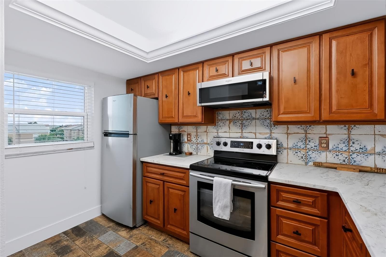 Condominium at 719 PINELLAS BAYWAY S #311, ST PETERSBURG, photo 7 of 39