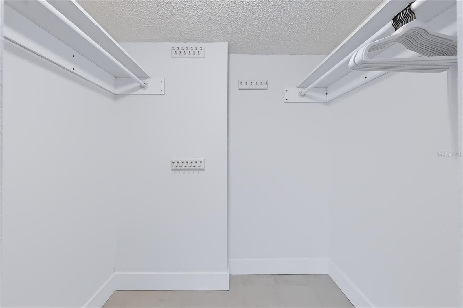 Condominium at 719 PINELLAS BAYWAY S #311, ST PETERSBURG, photo 17 of 39