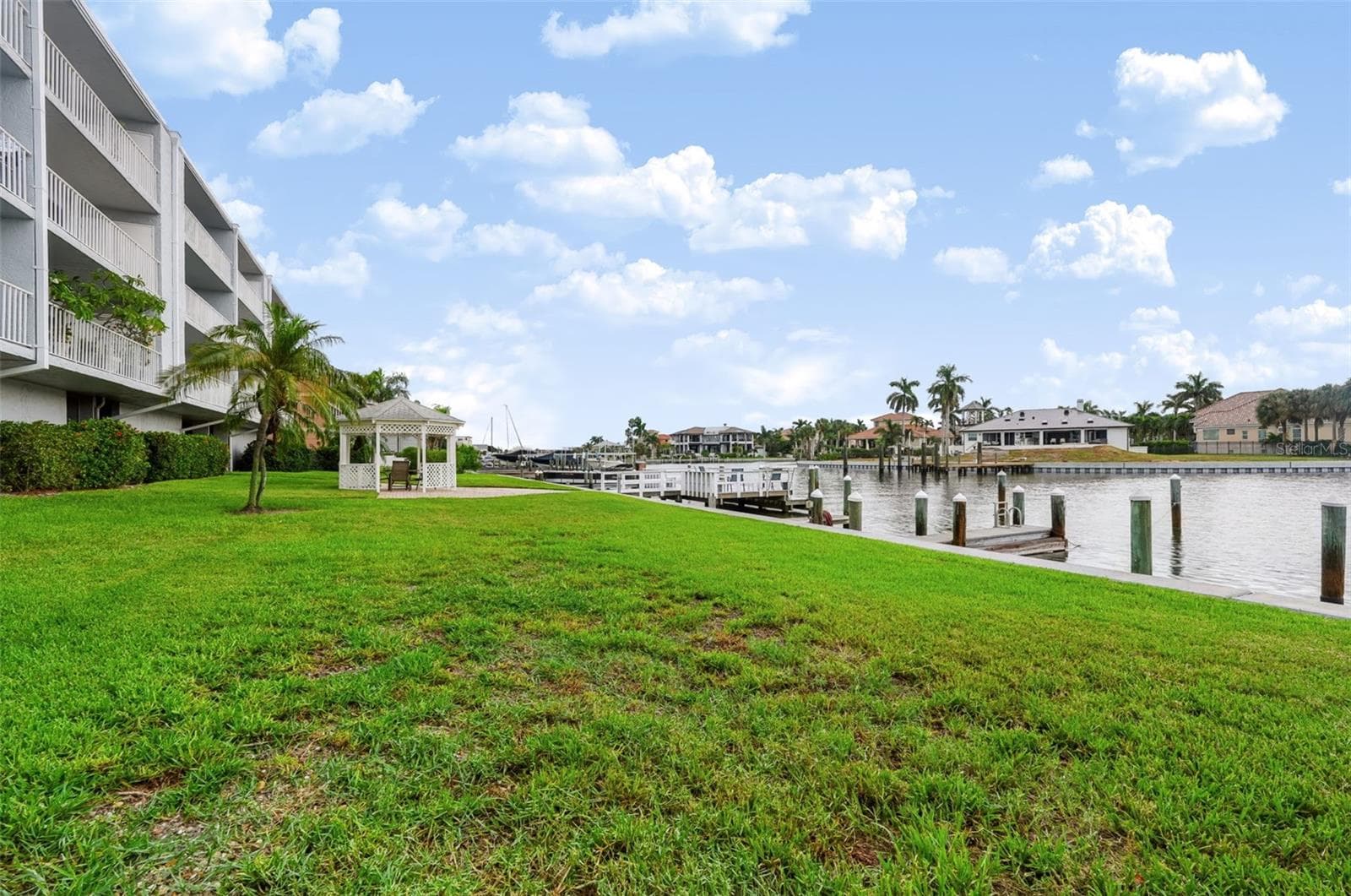 Condominium at 719 PINELLAS BAYWAY S #311, ST PETERSBURG, photo 32 of 39