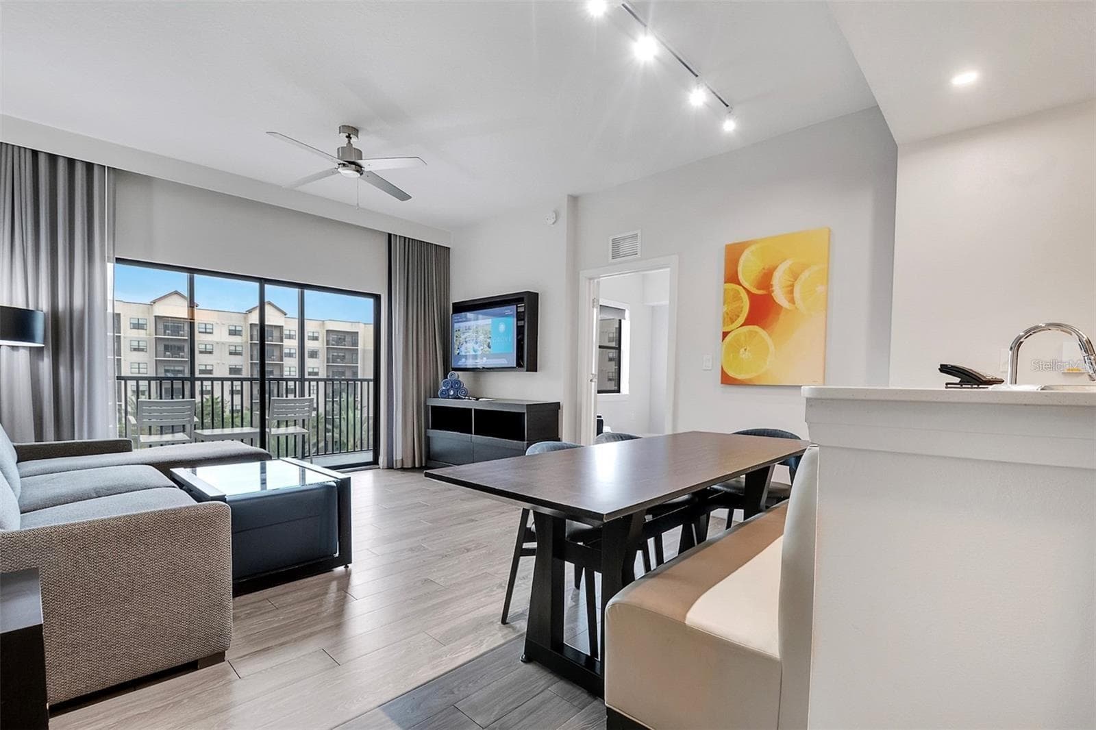 Condo - Hotel at 14501 GROVE RESORT AVE #3631, WINTER GARDEN, photo 13 of 40