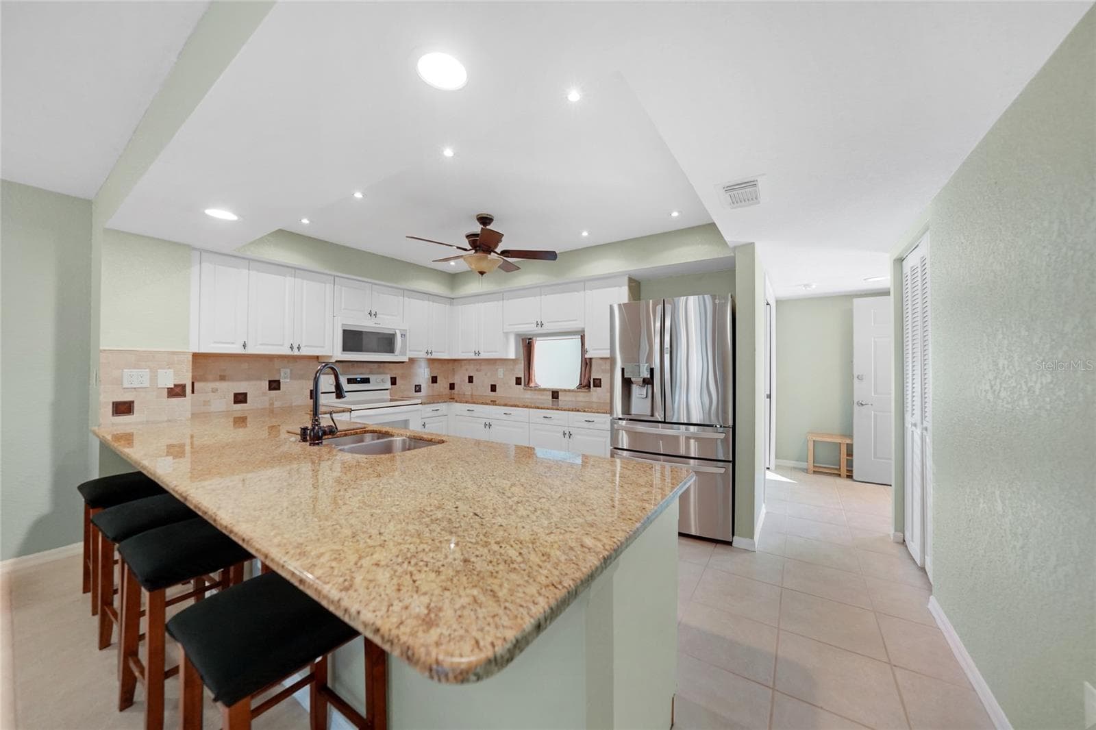 Condominium at 240 LEWIS CIR #513, PUNTA GORDA, photo 7 of 45