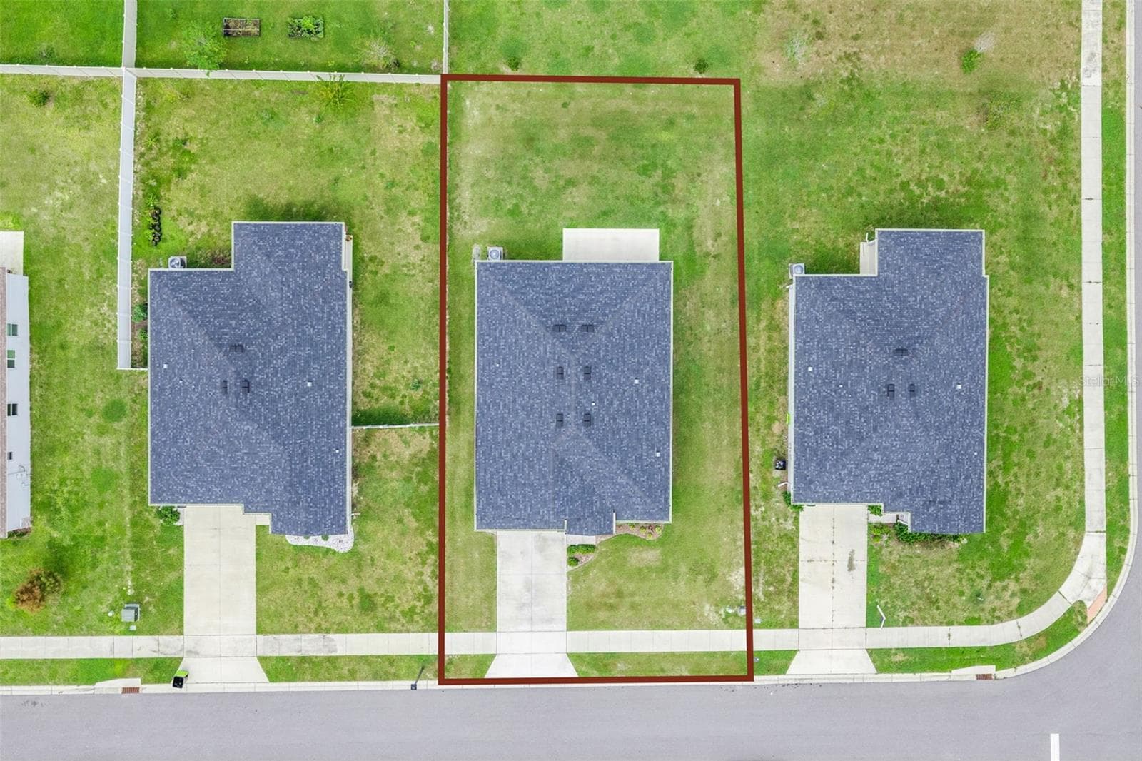 Single Family Residence at 3343 PINK OLEANDER AVE, MASCOTTE, photo 27 of 31