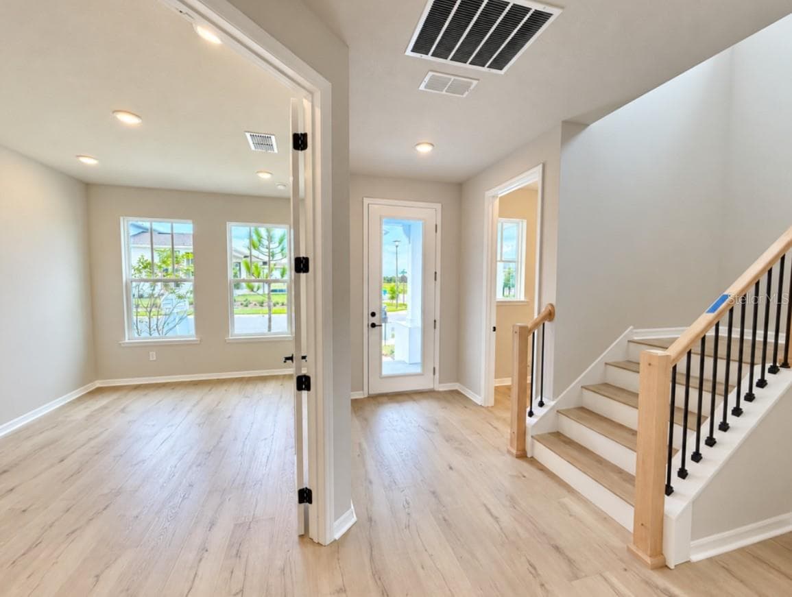 Entry - 15053 SIRLEAF DR, ORLANDO