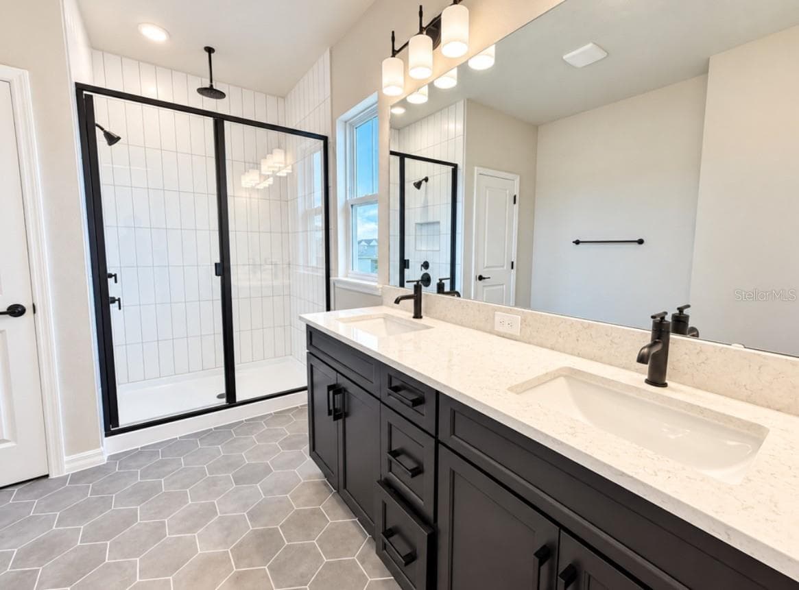 Owner's Bath - 15053 SIRLEAF DR, ORLANDO
