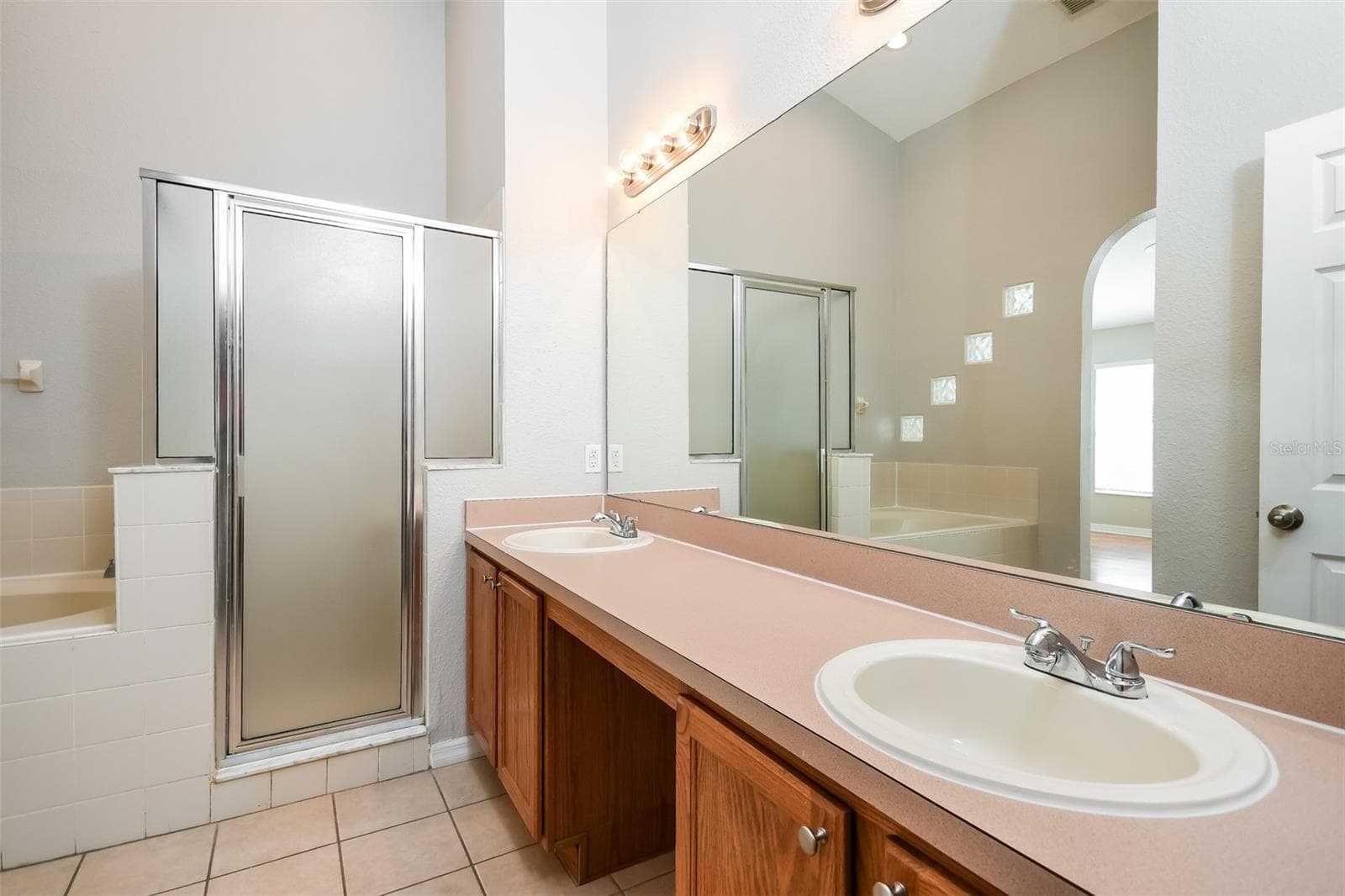 Single Family Residence at 305 WEATHERBY PL, HAINES CITY, photo 11 of 15