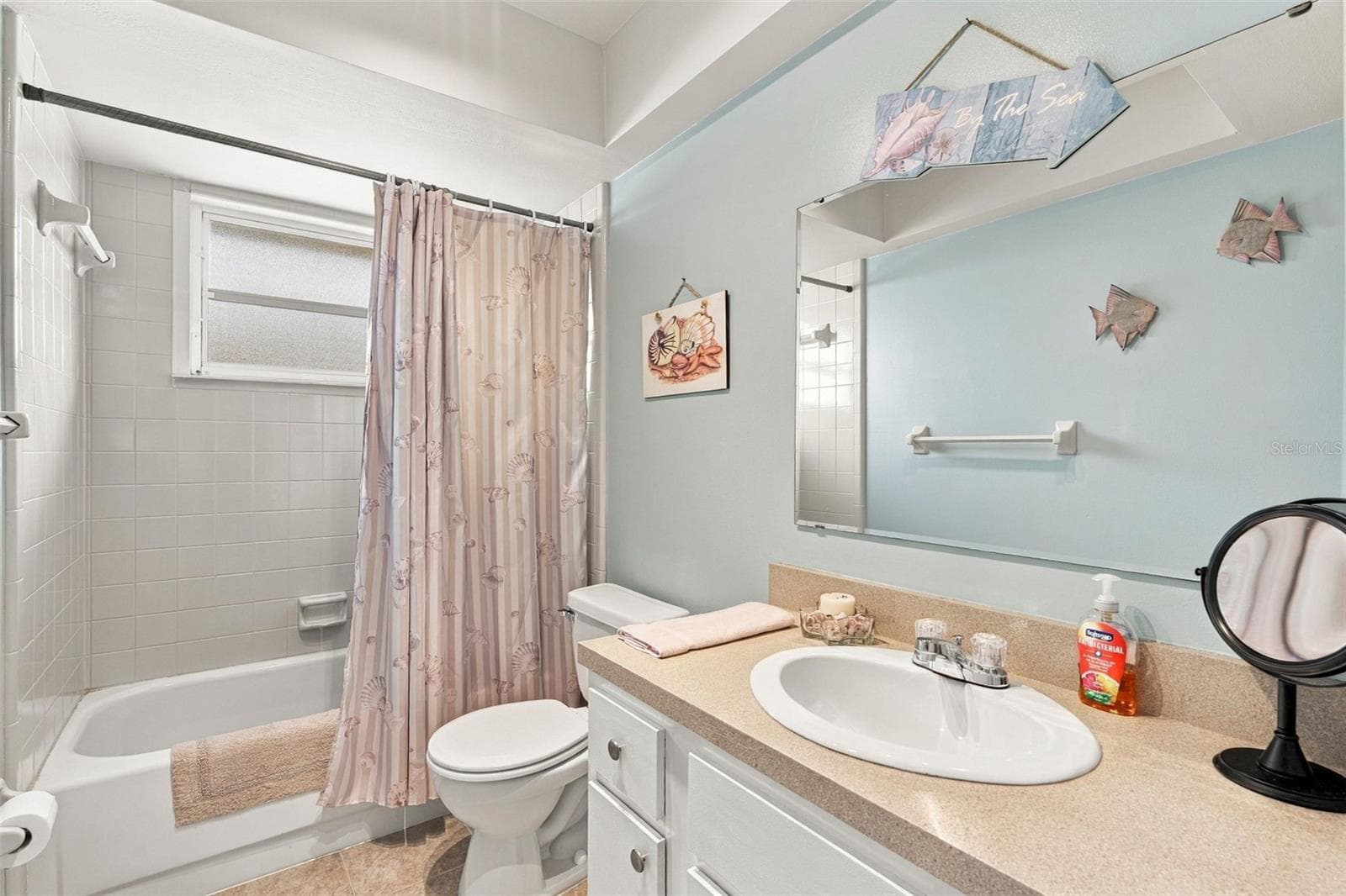 Single Family Residence at 13528 OVERTON AVE, PORT CHARLOTTE, photo 20 of 22